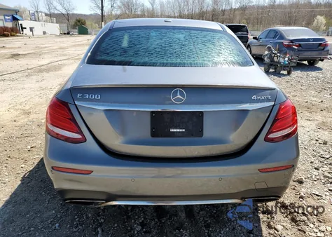 2017 Mercedes-Benz E 300 4Matic из США, поврежденный, VIN WDDZF4KB9HA063766